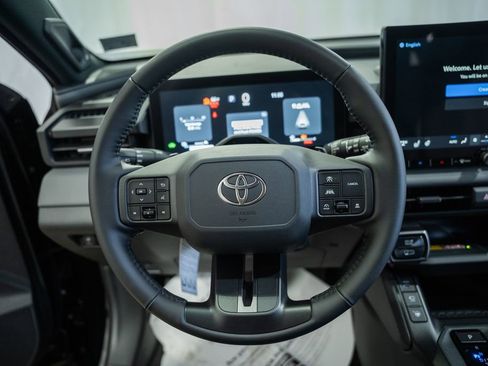 New 2026 Toyota RAV4 XSE AWD/4WD image 34