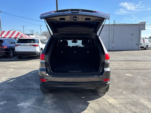 Used 2015 Jeep Grand Cherokee Laredo w/ Quick Order Package 23E image 19