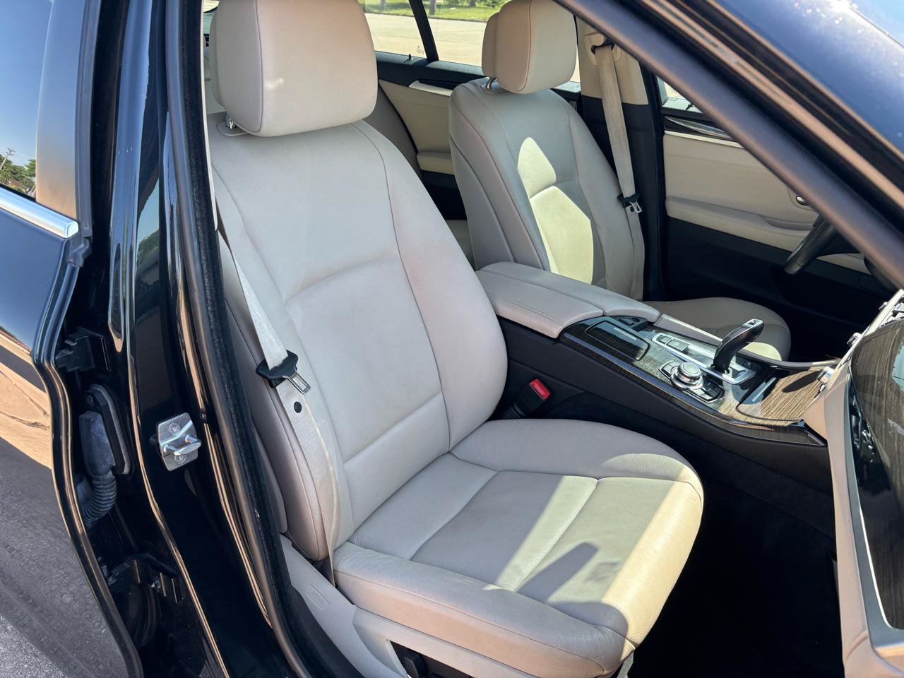 Used 2011 BMW 528i Sedan RWD image 7