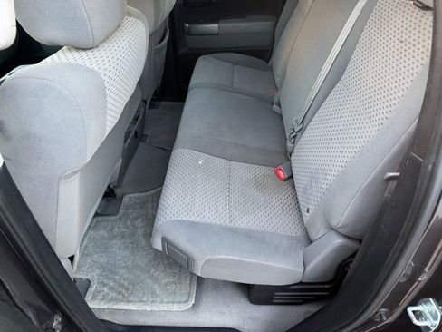 Used 2011 Toyota Tundra 4x4 Double Cab w/ SR5 Pkg image 16