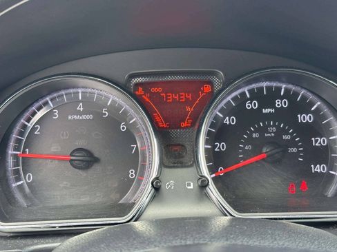 Used 2014 Nissan Versa Note SV FWD image 28