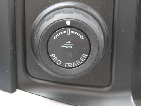 Used 2022 Ford F150 Raptor w/ Equipment Group 801A High AWD/4WD image 39