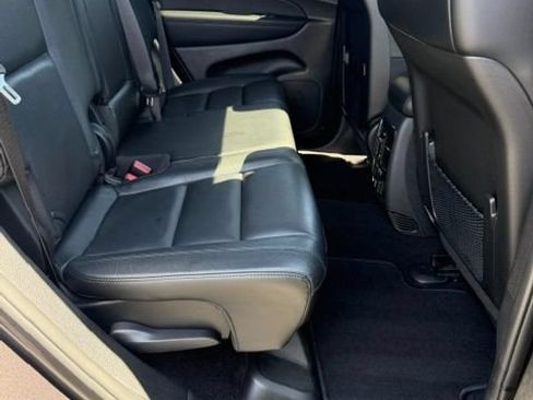 Certified 2021 Jeep Grand Cherokee Limited AWD/4WD image 11
