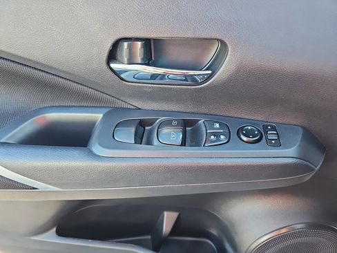 Used 2024 Nissan Kicks SV image 27