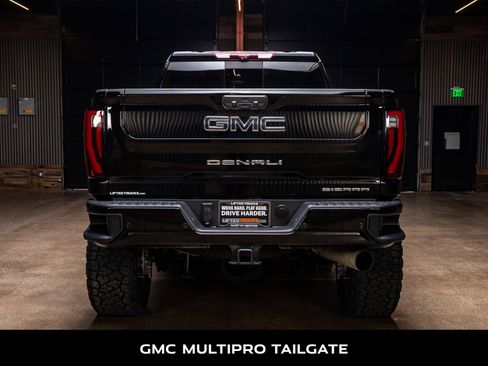 Used 2024 GMC Sierra 2500 Denali Ultimate image 7