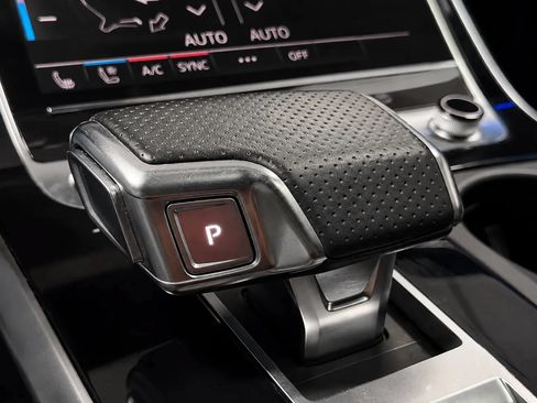Used 2023 Audi SQ8 Prestige AWD/4WD image 48