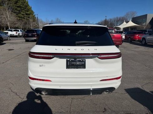 New 2026 Lincoln Corsair Premiere image 8