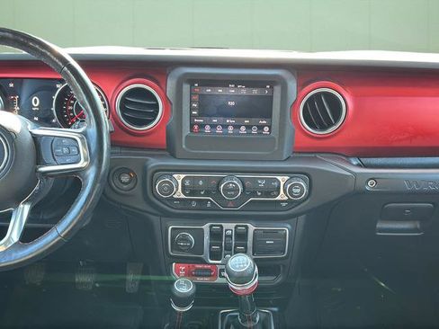 Certified 2018 Jeep Wrangler Unlimited Rubicon image 22