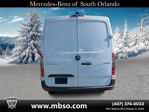 Used 2025 Mercedes-Benz Sprinter 2500 image 16