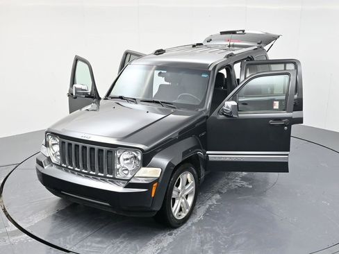 Used 2011 Jeep Liberty Sport image 50