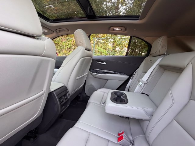 Used 2020 Cadillac XT4 Luxury FWD image 37