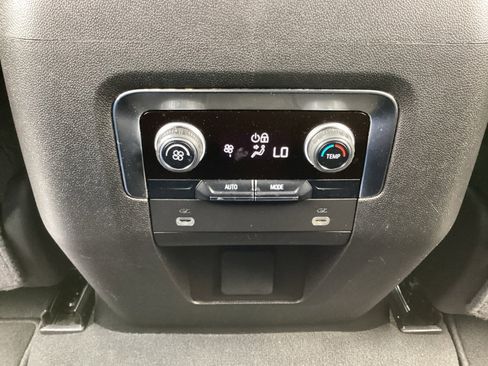 Used 2024 Chevrolet Tahoe LS image 29