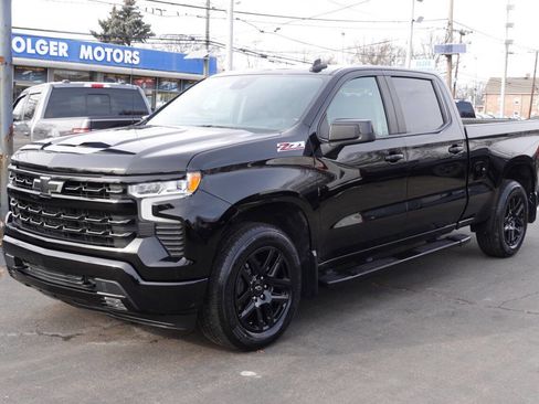 Used 2024 Chevrolet Silverado 1500 RST image 1