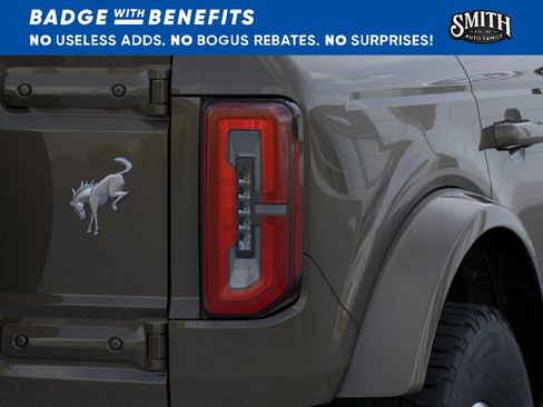New 2025 Ford Bronco Outer Banks AWD/4WD image 24