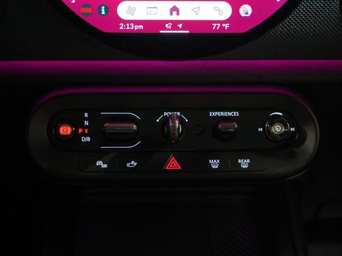 Used 2025 MINI Cooper Countryman SE w/ Comfort Package Max image 13