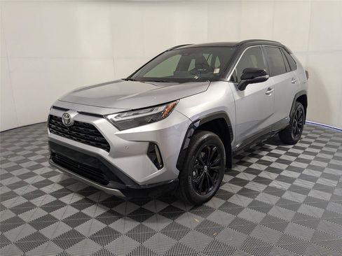 Certified 2025 Toyota RAV4 XSE w/ Advanced Technology Package image 2