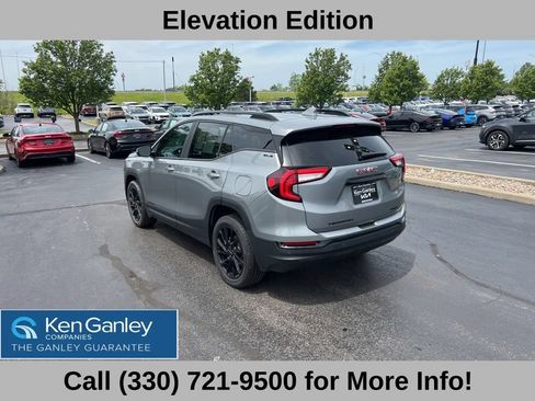 Used 2023 GMC Terrain SLE w/ Driver Convenience Package AWD/4WD image 14