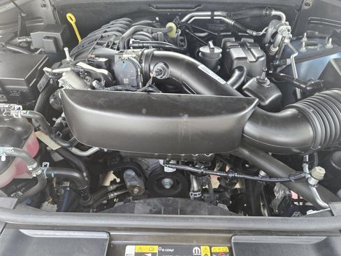 Used 2024 Dodge Durango GT RWD image 32