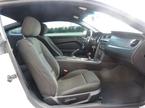 Used 2014 Ford Mustang GT w/ Equipment Group 301A RWD image 27