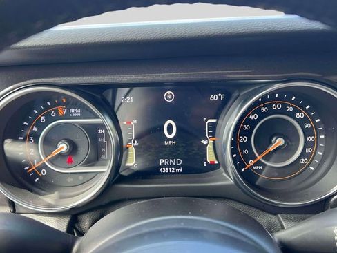 Used 2021 Jeep Wrangler Unlimited Sport AWD/4WD image 23
