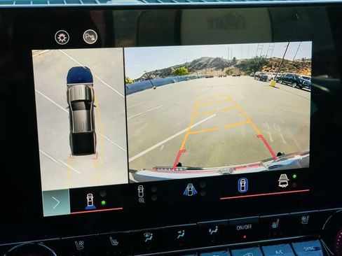 Used 2024 GMC Canyon AT4X w/ AT4X AEV Edition image 41