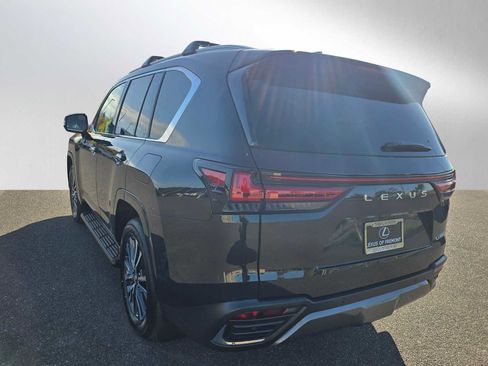 New 2025 Lexus LX 600 4WD w/ Premium Package image 5