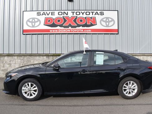 Certified 2025 Toyota Camry LE image 4