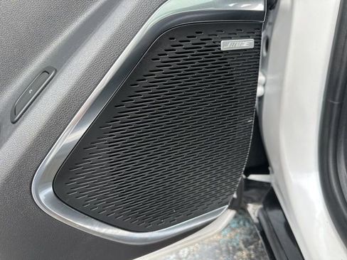 Used 2024 Chevrolet Traverse RS image 24