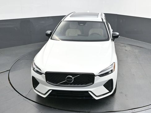 New 2026 Volvo XC60 T8 Core w/ Climate Package AWD/4WD image 31