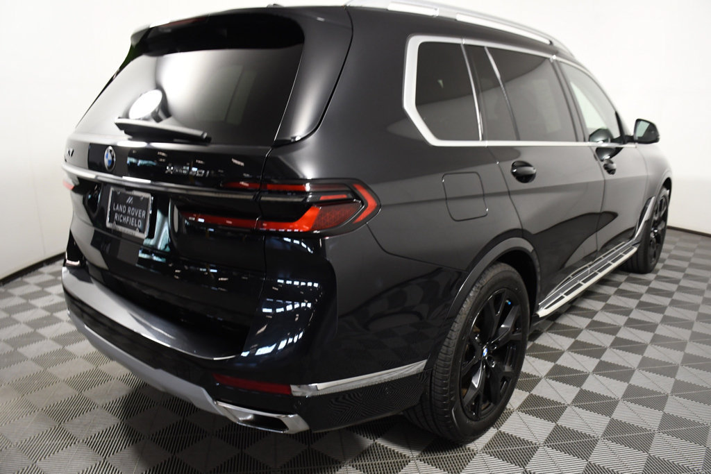 Used 2023 BMW X7 xDrive40i w/ Executive Package AWD/4WD image 6