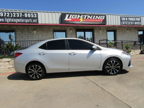 Used 2017 Toyota Corolla XSE w/ Protection Package FWD image 5