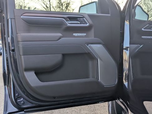 New 2026 GMC Sierra 1500 Denali AWD/4WD image 12