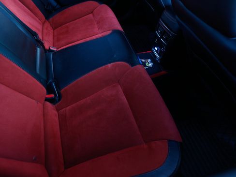 Used 2018 Dodge Charger R/T Scat Pack image 15