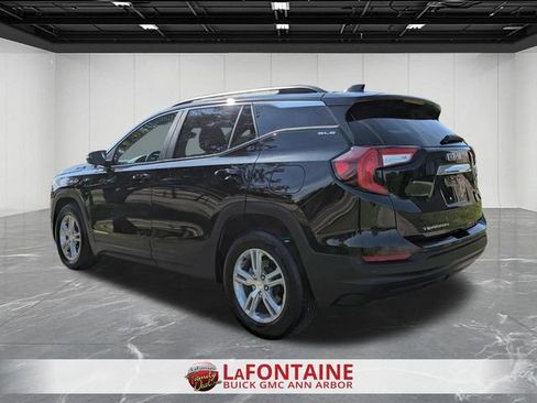 Used 2023 GMC Terrain SLE w/ Driver Convenience Package FWD image 3