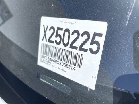 New 2025 BMW X3 xDrive30i w/ Convenience Package image 24