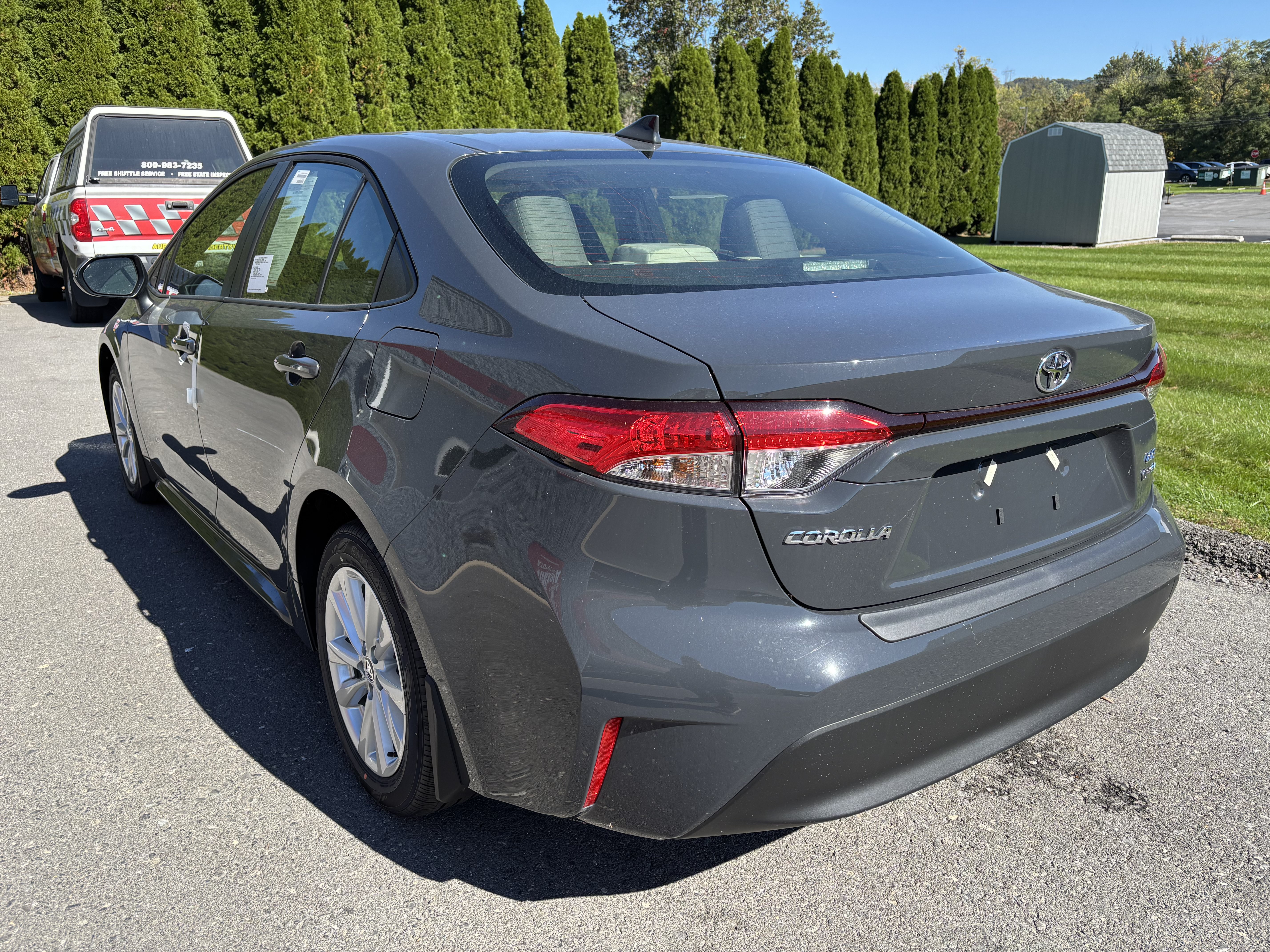 Used 2026 Toyota Corolla LE w/ LE Premium Package FWD image 6