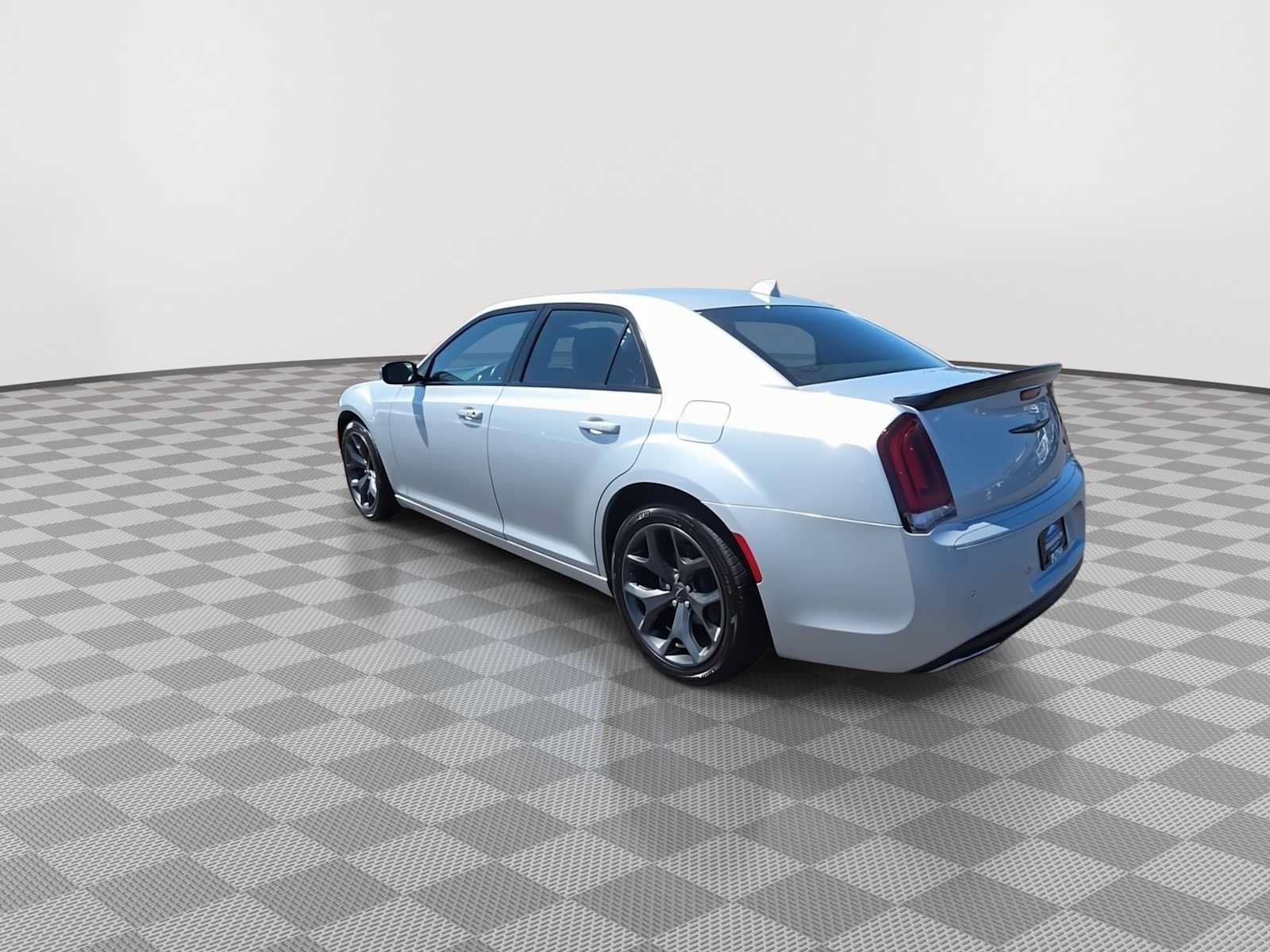 Used 2021 Chrysler 300 S RWD image 6