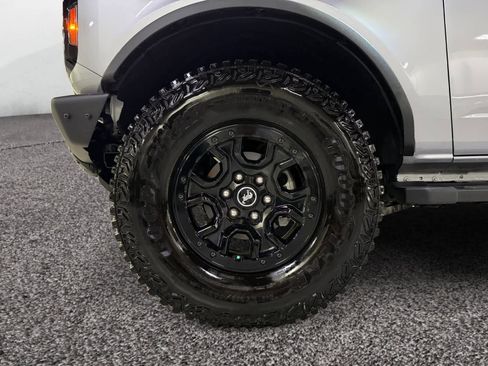 Used 2024 Ford Bronco Wildtrak image 17