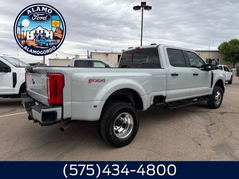 New 2026 Ford F350 4x4 Crew Cab DRW Super Duty image 5