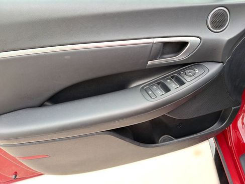 Used 2025 Hyundai Sonata SEL FWD image 13