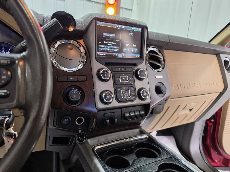 Used 2016 Ford F250 Lariat w/ Lariat Ultimate Package AWD/4WD image 12