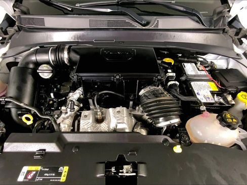Used 2025 Jeep Compass Limited AWD/4WD image 10