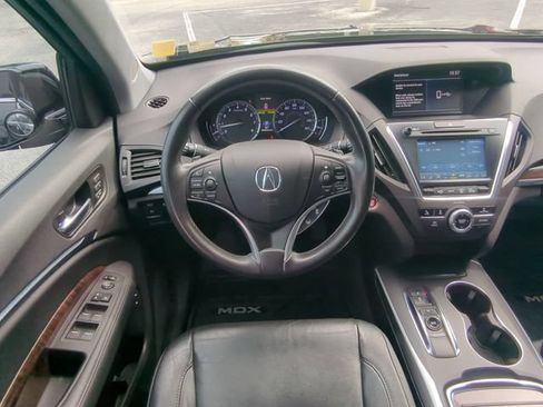 Used 2018 Acura MDX FWD image 18