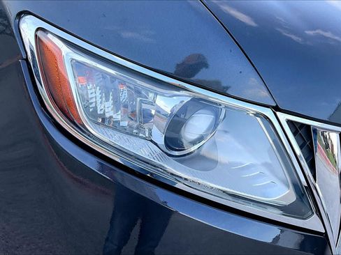 Used 2014 Lincoln MKX FWD w/ Equipment Group 101A image 27