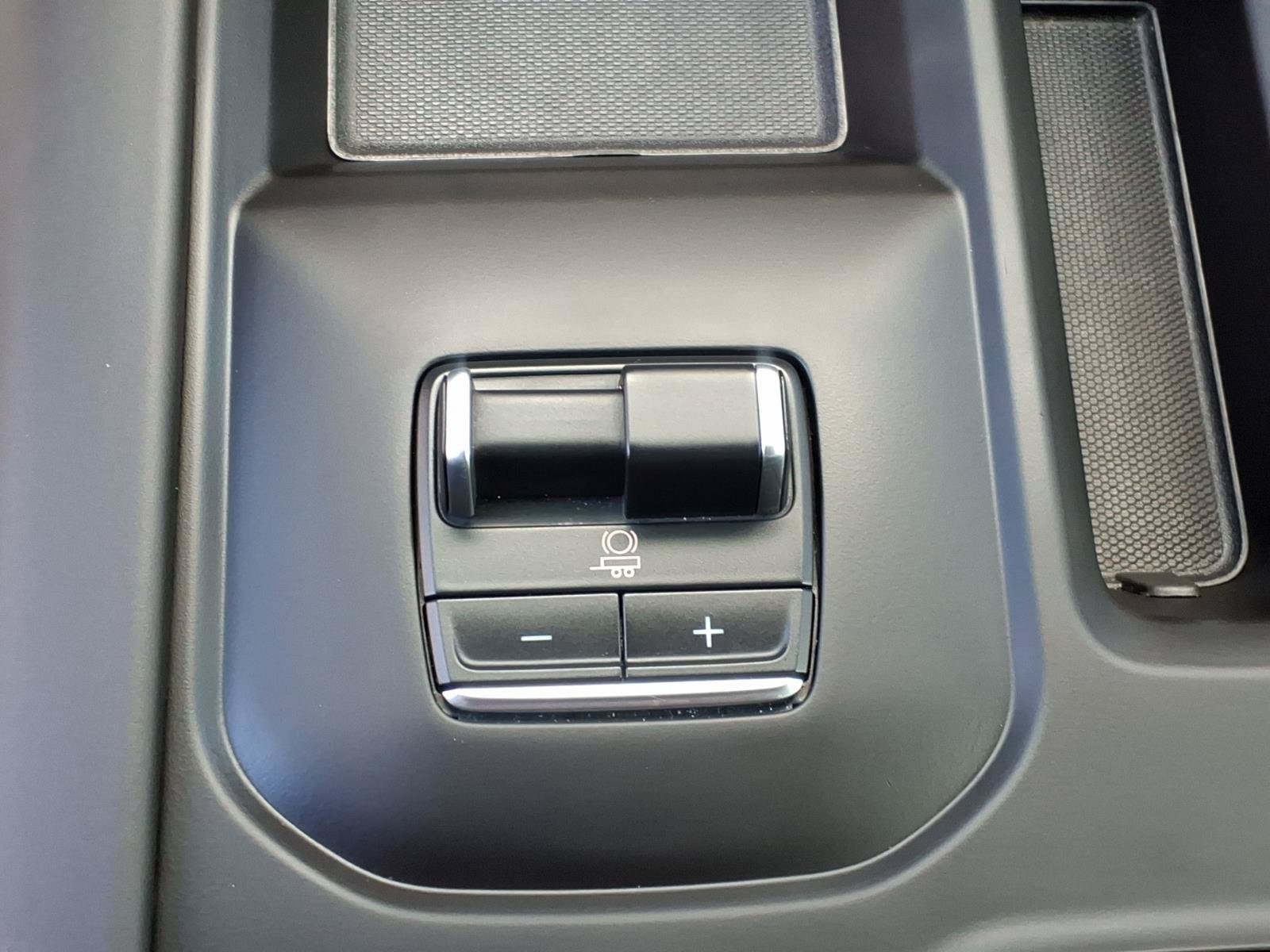 Used 2024 GMC Sierra 3500 Denali Ultimate AWD/4WD image 26