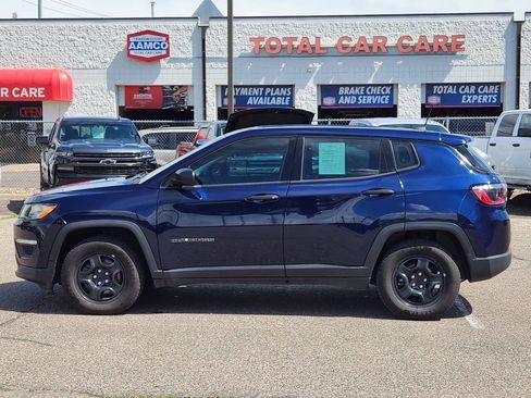 Used 2021 Jeep Compass Sport FWD image 3