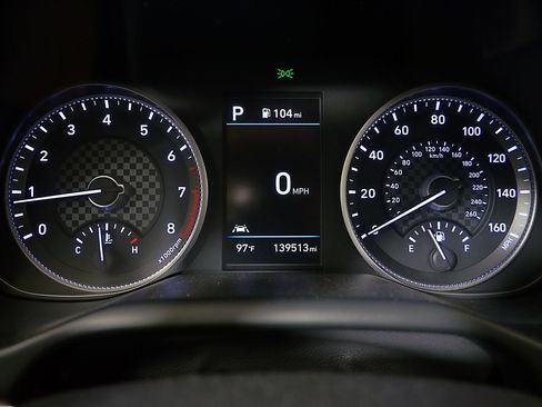Used 2020 Hyundai Elantra Limited w/ Ultimate Package 03 FWD image 19