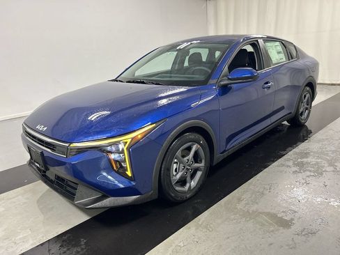 New 2026 Kia K4 FWD image 4