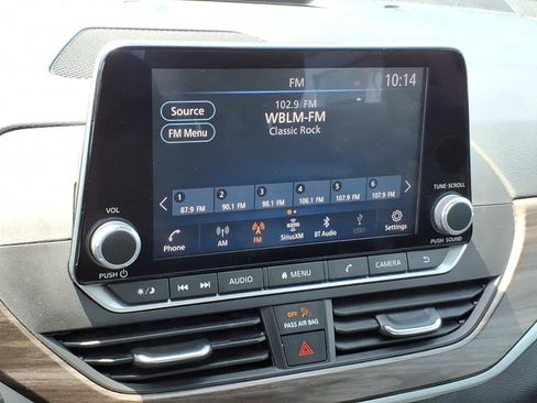 Used 2023 Nissan Altima 2.5 SV FWD image 19
