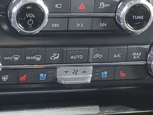 New 2025 Ford F150 Platinum w/ Equipment Group 702A High image 26